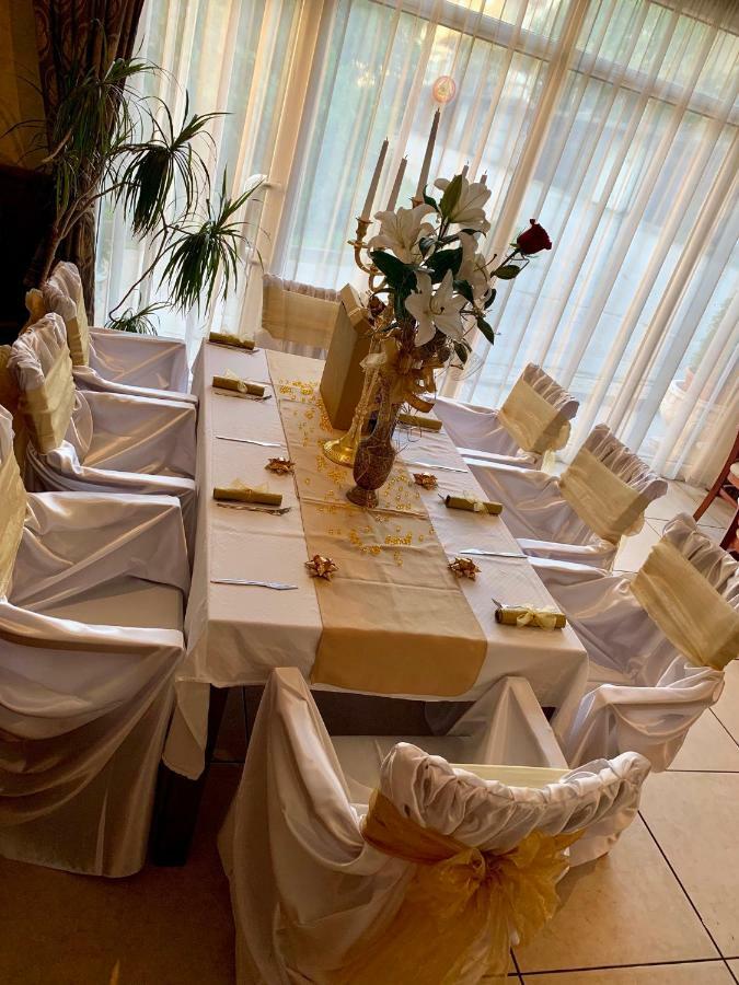 Hotel Elena Veliko Tarnovo Buitenkant foto