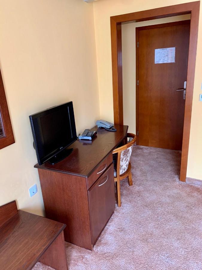 Hotel Elena Veliko Tarnovo Buitenkant foto