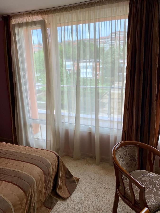 Hotel Elena Veliko Tarnovo Buitenkant foto