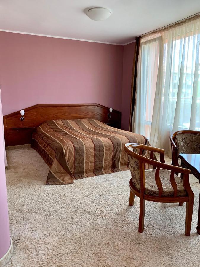 Hotel Elena Veliko Tarnovo Buitenkant foto